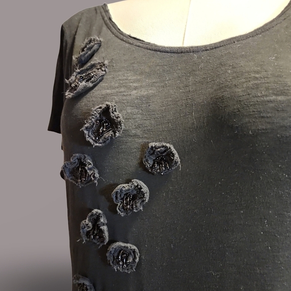 Forever Women Soft And Comfortable Sheer Tshirt With Floral Applique Grunge Goth - Picture 2 of 6